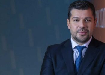 Γ. Στάσσης (ΔΕΗ): Η απολιγνιτοποίηση ανοίγει τον δρόμο όχι μόνο για ΑΠΕ αλλά και για data centers