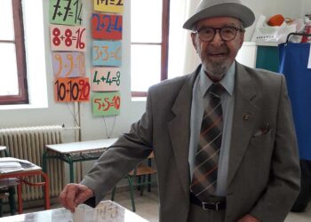 Πιστός πολίτης της Δημοκρατίας, ο Γιάννης Κορκάς, ψηφίζει για 51η φορά