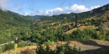Καστοριά: Πώς είναι να ζεις ολομόναχος σε ένα χωριό του Γράμμου;