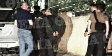 Θρίλερ στα Λιόσια με απανθρακωμένη σορό άνδρα – Εξετάζεται αν τον σκότωσε ο γιος του