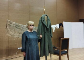 Πτολεμαΐδα: Συγκίνησαν οι “ΜΑΡΤΥΡΕΣ” της θεατρικής ομάδας του Ποντιακού Συλλόγου