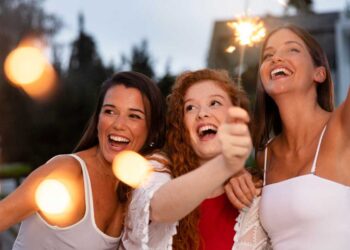 Μικρές κι απλές συνήθειες που φτιάχνουν τη διάθεση το καλοκαίρι