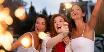 Μικρές κι απλές συνήθειες που φτιάχνουν τη διάθεση το καλοκαίρι