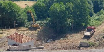 Μηλοχώρι: Ξεκίνησαν οι εργασίες καθαρισμού στο υδατοφράγμα (φωτογραφίες)
