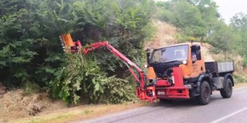 Παρεμβάσεις από το ανθρώπινο δυναμικό και τα μηχανήματα, του Τμήματος Μηχανολογικού Εξοπλισμού της Π.Ε. Καστοριάς.