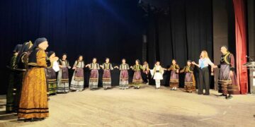 «Πολιτιστικό Καλοκαίρι 2024»: Μια ξεχωριστή βραδιά γεμάτη χορό και συναισθήματα πρόσφεραν απλόχερα τα Τμήματα Παραδοσιακών Χορών του Δήμου Γρεβενών