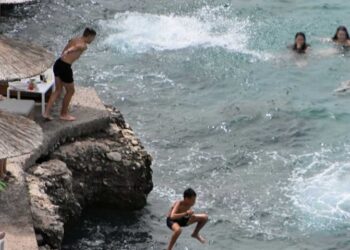 Σάκης Αρναούτογλου: Ο καιρός μέχρι το επόμενο Σαββατοκύριακο - Πώς να υπολογίσετε τη θερμοκρασία στην περιοχή σας