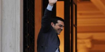 Σαν σήμερα: Η Μαύρη Παρασκευή της Ελλάδας: ο Πρωθυπουργός εξαγγέλλει Δημοψήφισμα και οι πολίτες τρέχουν στα ATM!