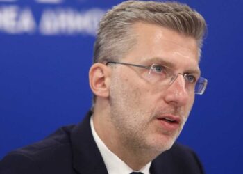 Σκέρτσος για Κασσελάκη: Από πότε είναι μαγκιά να είσαι άσχετος; - Έχει παραδεχθεί δύο ποινικά αδικήματα