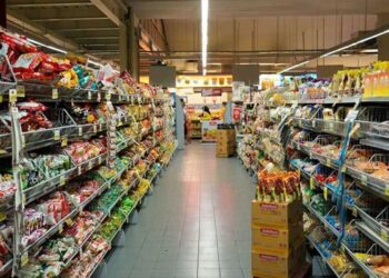 Σοβαρές ανατιμήσεις μέσα σε έξι μόλις μήνες: Ποια προϊόντα ακρίβυναν και πόσο - Ο «γρίφος» του βρεφικού γάλατος