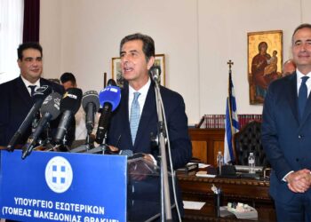 Τελετή παράδοσης – παραλαβής του ΥΜΑΘ: Ανέλαβε καθήκοντα ο Κωνσταντίνος Γκιουλέκας