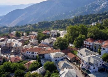 Thessaly Evros Pass: Ανοίγει αύριο Τρίτη η πλατφόρμα των αιτήσεων - Ποιοι είναι οι δικαιούχοι για διακοπές σε Έβρο και Θεσσαλία