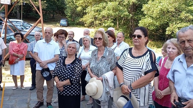 (φωτό) Η Βλάστη γιόρτασε με ευλάβεια, παραδοσιακές φορεσιές και κατάθεση στεφάνων τη γιορτή του Προφήτη Ηλία 