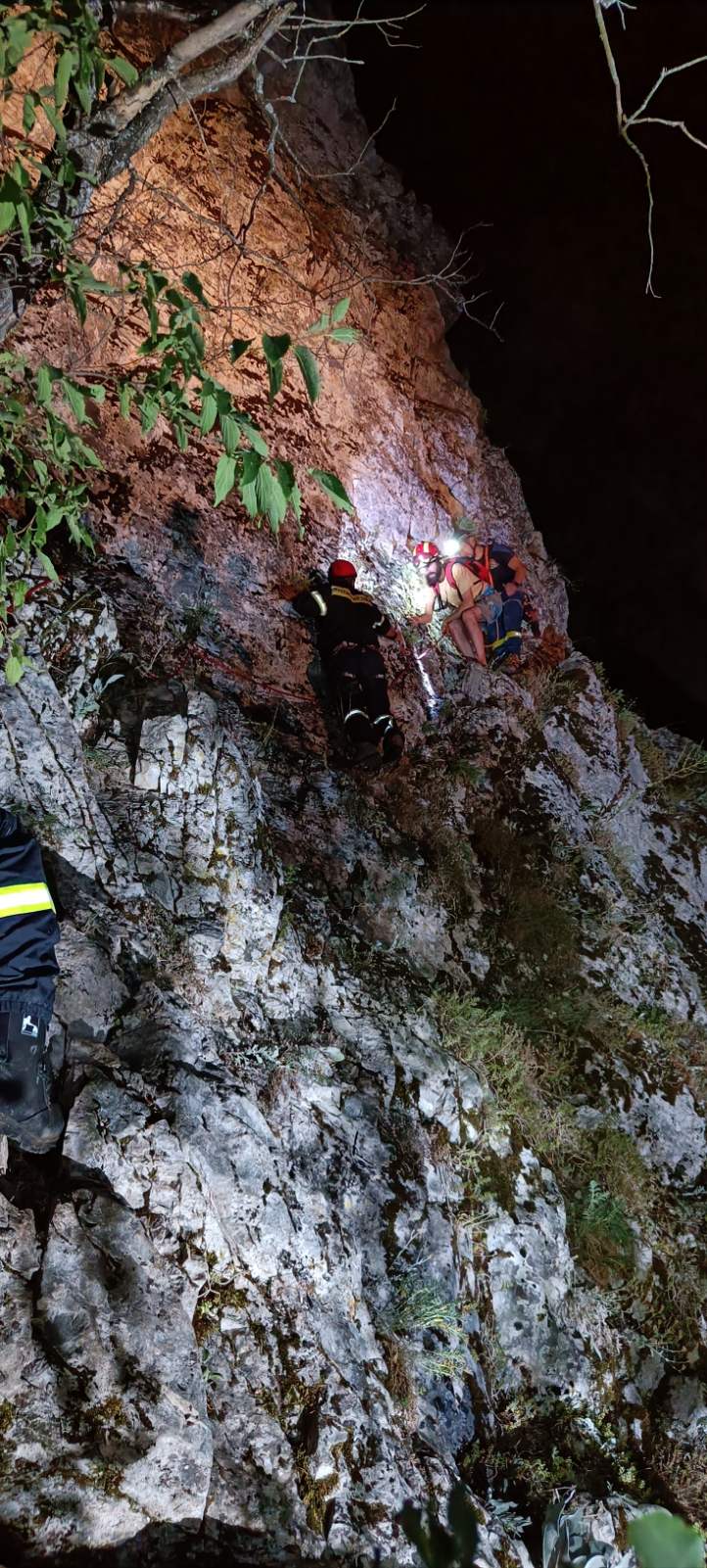 Αίσιο τέλος είχε η περιπέτεια με αναρριχητές στην Καστοριά που είχαν εγκλωβιστεί σε δύσβατο μονοπάτι