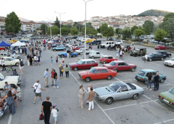 Άκρως επιτυχημένη η δεύτερη Έκθεση Ιστορικών Οχημάτων Καστοριάς (Φωτογραφίες)