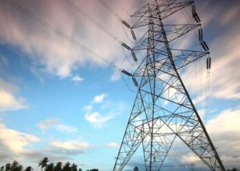 Ανακοινώνονται τα μέτρα για το «ηλεκτροσόκ» στο ρεύμα - Τι θα ισχύει με τις επιδοτήσεις στους λογαριασμούς