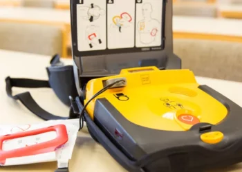 Άλλοι 20 απινιδωτές στην Περιφέρεια Δυτικής Μακεδονίας- Στόχος οι 500 σε βάθος πενταετίας