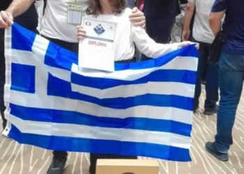 Καμαρώνει όλη η Ελλάδα: Η 10χρονη Ευαγγελία που κατέκτησε την τρίτη θέση παγκοσμίως στο σκάκι