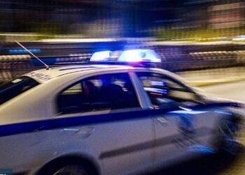 Απίστευτο συμβάν στη Θεσσαλονίκη! Πέταξαν συγγενή τους από το μπαλκόνι