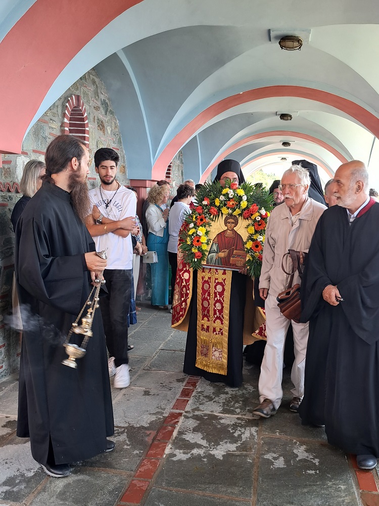 Αρχιερατικό Συλλείτουργο για την εορτή του Αγίου Παντελεήμονος του Ιαματικού στη Βλάστη Κοζάνης – Γράφει η Νατάσα Μάγκου