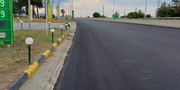 Ασφαλτοστρώθηκαν οι γνωστές μεγάλες λακκούβες στο δρόμο Πτολεμαΐδα – Κοζάνη στο ύψος του Μαυροδενδρίου