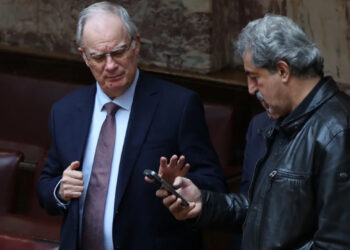 Άστραψε και βρόντηξε ο Τασούλας: «Χυδαίος ζήτουλας προσοχής ο Πολάκης» -Του κόβει τη μισή βουλευτική αποζημίωση [βίντεο]