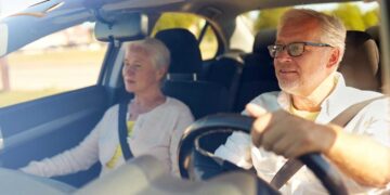 Χάνουν το δίπλωμα και οι 60χρονοι; Πότε θα λήγει, πώς θα το ανανεώνουν