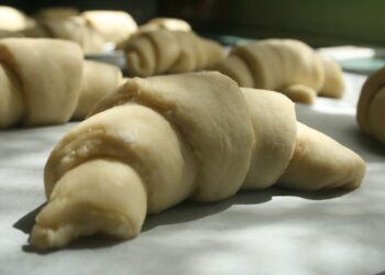 Θεσσαλονίκη: 35χρονος άδειασε ψυγείο με σφολιάτες και “ξαναχτύπησε” για παγωτά