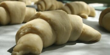 Θεσσαλονίκη: 35χρονος άδειασε ψυγείο με σφολιάτες και “ξαναχτύπησε” για παγωτά