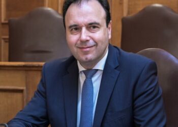 Δ. Παπαστεργίου: «Η χώρα μας αποκτά 15 νέους μικροδορυφόρους για έγκαιρη πρόληψη ακραίων φαινομένων