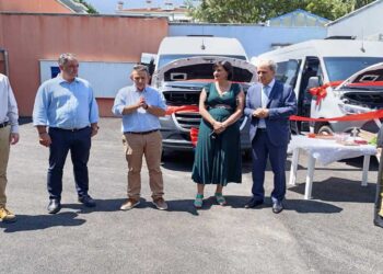 Δύο νέα λεωφορεία παρέλαβαν το ΚΕΚ ΑμεΑ Κοζάνης και το Ειδικό Εργαστήρι Πτολεμαΐδας