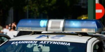 Άργος Ορεστικό: Σύλληψη 32χρονου για οικογενειακή βία – Τον κατήγγειλε η γυναίκα του για ξυλοδαρμό και λεκτικές απειλές