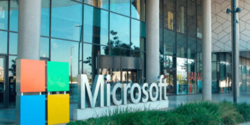 O "κακός χαμός": «Έπεσαν» τα συστήματα σε τράπεζες, αεροπορικές και μέσα ενημέρωσης διεθνώς λόγω προβλήματος με τη Microsoft