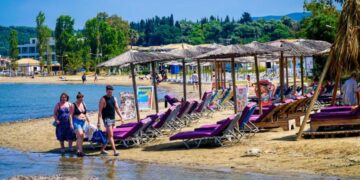 Έρχεται νέος κοινωνικός τουρισμός από τη ΔΥΠΑ – Ποιους αφορά και πόσες ημέρες διακοπές