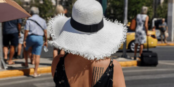 Έρχεται θερμή εισβολή με αφρικανική ζέστη διαρκείας – Πόσο θα φτάσει η θερμοκρασία τις επόμενες ημέρες