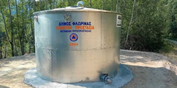 Φλώρινα: Τρεις νέες δεξαμενές πυρόσβεσης βαρέως τύπου τοποθετήθηκαν στον Δήμο