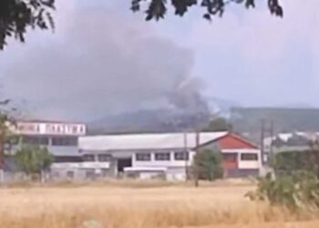 Συμβαίνει ΤΩΡΑ: Φωτιά προς Μποδοσάκειο Νοσοκομείο - Βίντεο