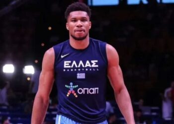 Γιάννης Αντετοκούνμπο: Η viral φωτογραφία με τα δάκρυα συγκίνησης μετά την πρόκριση στους Ολυμπιακούς Αγώνες