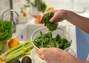 Η μακροζωία... περνάει από το πιάτο μας - Οι τροφές που χαρίζουν χρόνια