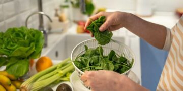 Η μακροζωία... περνάει από το πιάτο μας - Οι τροφές που χαρίζουν χρόνια