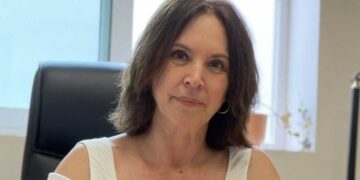 Καλιόπη Βέττα: Διαμαρτυρία για την κατάργηση κριτηρίου εντοπιότητας από προκηρύξεις της ΔΕΗ για τους κατοίκους Ποντοκώμης, Μαυροπηγής και Κομάνου