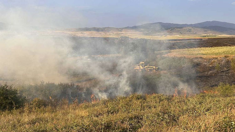 Κατάσβεση φωτιάς στις κοινότητες Μεσοχωρίου και Μαρίνας Φλώρινας – Έκκληση από την Πολιτική Προστασία για αγρότες και κτηνοτρόφους