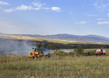 Κατάσβεση φωτιάς στις κοινότητες Μεσοχωρίου και Μαρίνας Φλώρινας – Έκκληση από την Πολιτική Προστασία για αγρότες και κτηνοτρόφους