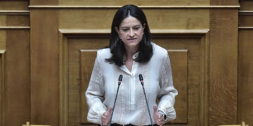 Κεραμέως: Fake news η εξαήμερη εργασία - Θέλουμε να μην υπάρχουν αδήλωτες υπερωρίες