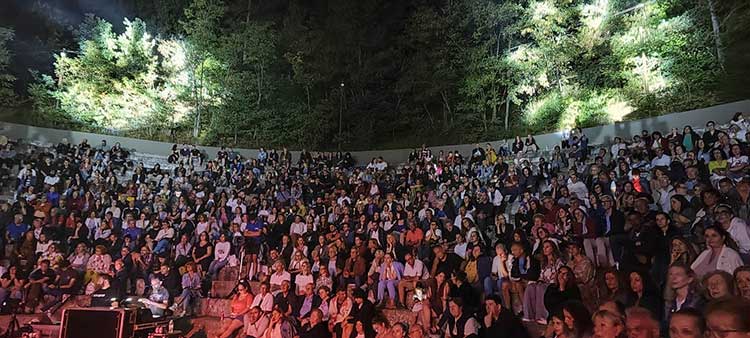 Μαγική βραδιά με την Μαρία Παπαγεωργίου χθες στα Γρεβενά (Φώτο+Βίντεο)