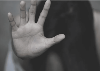 Ο καύσωνας γίνεται έξτρα παράγοντας κινδύνου για τις γυναίκες