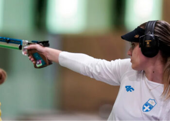 Ολυμπιακοί Αγώνες 2024: Η Κορακάκη εγκατέλειψε στα 10 μ. αεροβόλο πιστόλι και βούρκωσε εξηγώντας το γιατί