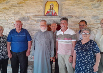 Πανηγύρισε, με τη συμμετοχή πολλών πιστών, σαν σε καλοκαιρινή, ορεινή εξέδρα στα Πιέρια όρη, το ιστορικό ι. Εξωκλήσι της Αγίας Κυριακής