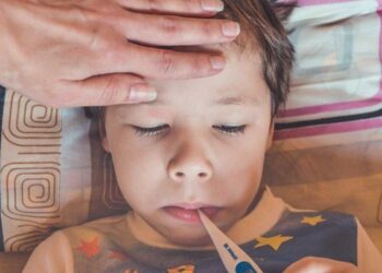 Παρβοϊός: Πόσο επικίνδυνος είναι και τι πρέπει να προσέχουν οι γονείς