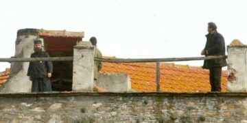 Σε θέση μάχης απέναντι στην αστυνομία για τρίτη φορά οι μοναχοί της Μονής Εσφιγμένου